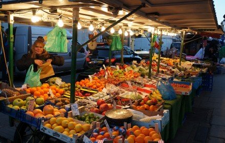 market-778851_1280